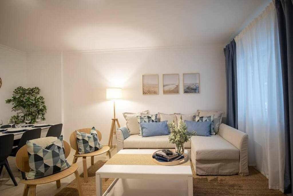 טאווירה Modern 3Br Apt W/ Lg Terrace, Bbq, Ac & Parking מראה חיצוני תמונה