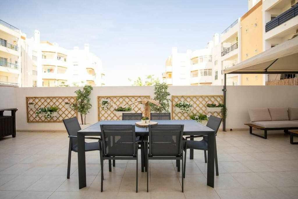 טאווירה Modern 3Br Apt W/ Lg Terrace, Bbq, Ac & Parking מראה חיצוני תמונה