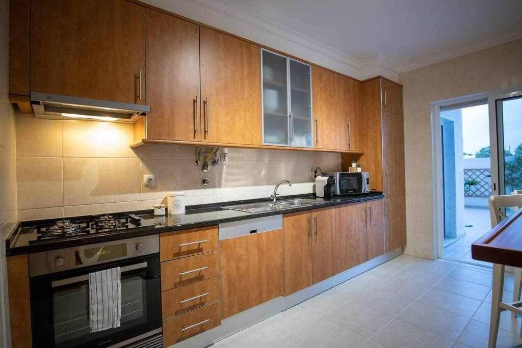 טאווירה Modern 3Br Apt W/ Lg Terrace, Bbq, Ac & Parking מראה חיצוני תמונה