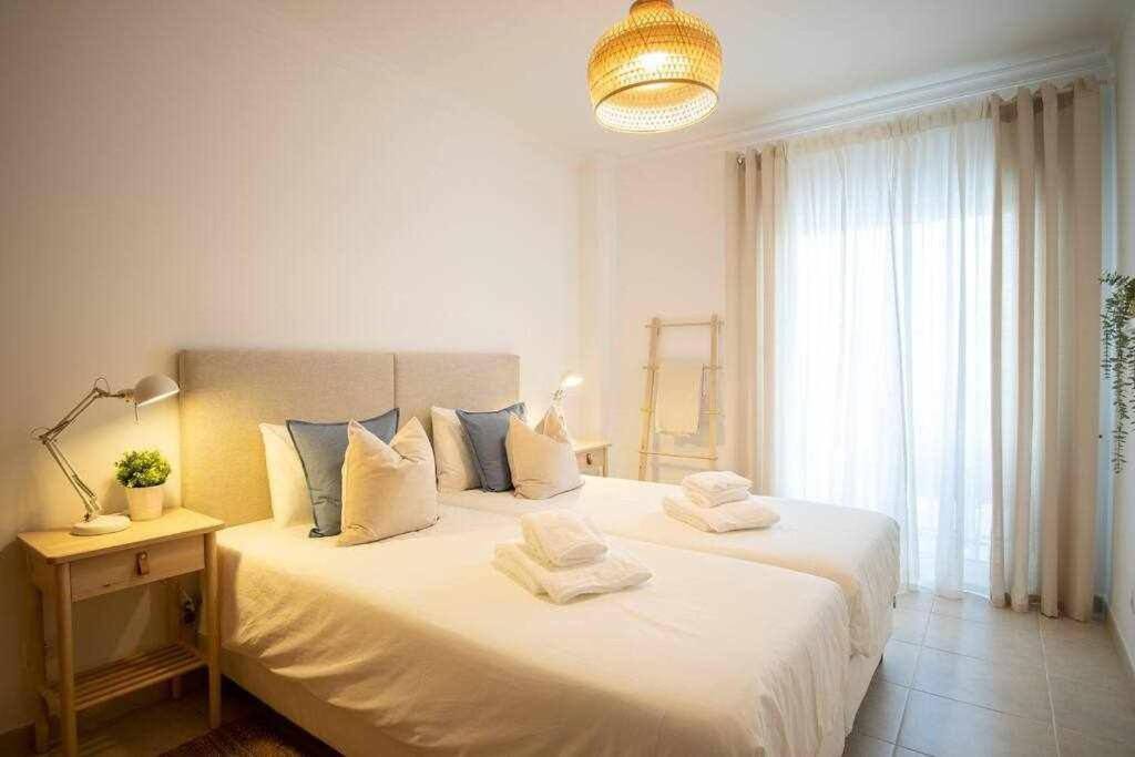 טאווירה Modern 3Br Apt W/ Lg Terrace, Bbq, Ac & Parking מראה חיצוני תמונה